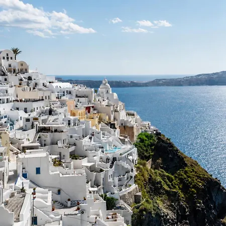 Crater View Suites, Center Caldera With Hot Tubs Apartamento Fira (Santorini)